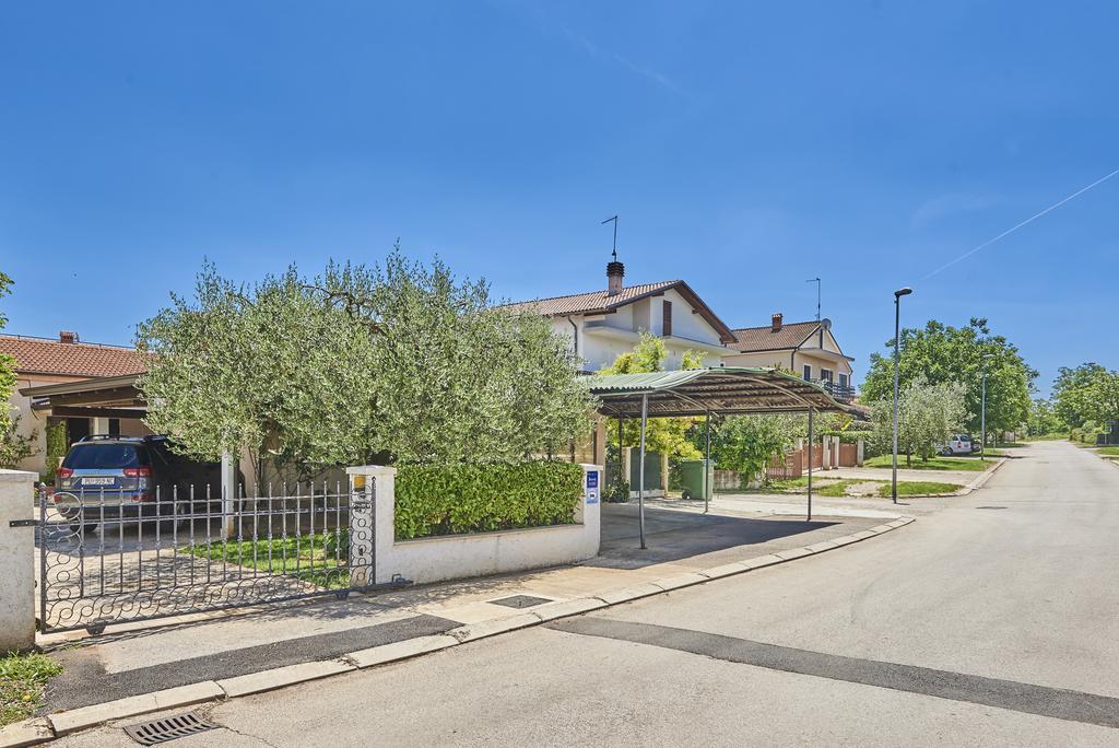 B&B Carmela Umag Exterior photo
