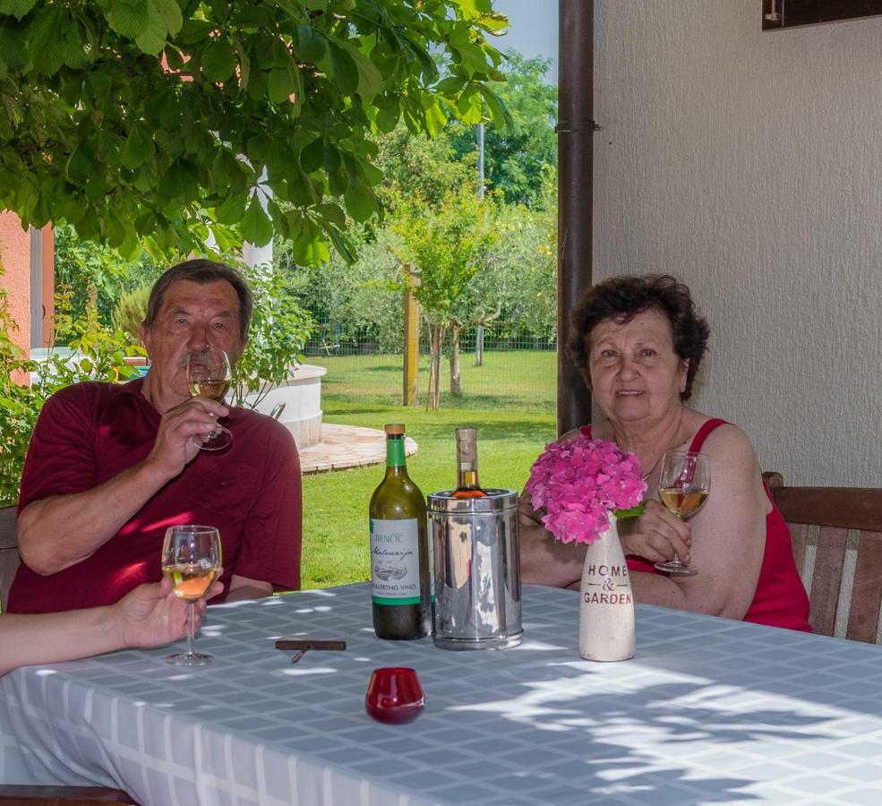 B&B Carmela Umag Exterior photo